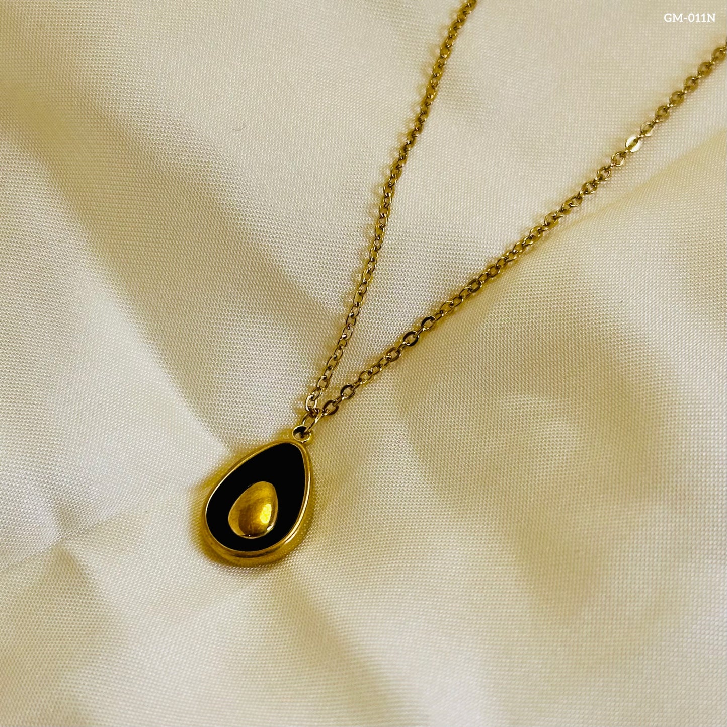 Black n Gold Droplet Necklace GM-011N