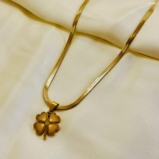 Gold Foil Clover Necklace GM-006N