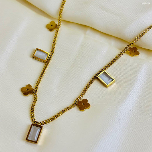 White stone Clover Necklace GM-007N