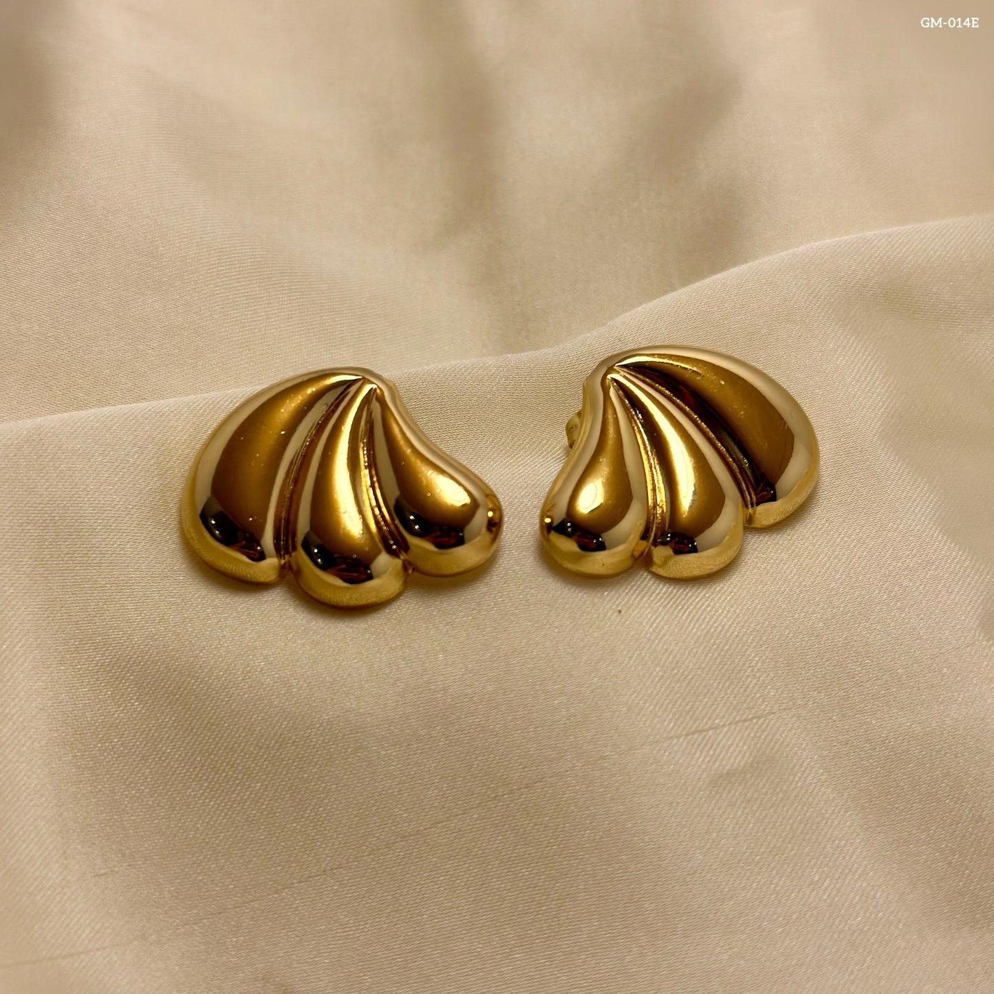 Winged Hoops GM-014E