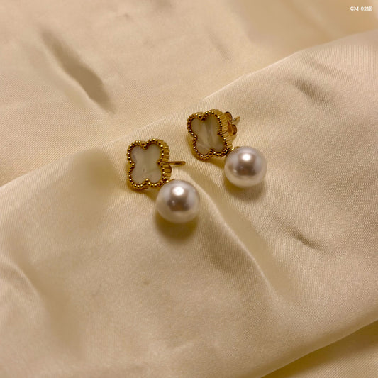 Pearl Clover White Earrings GM-021E