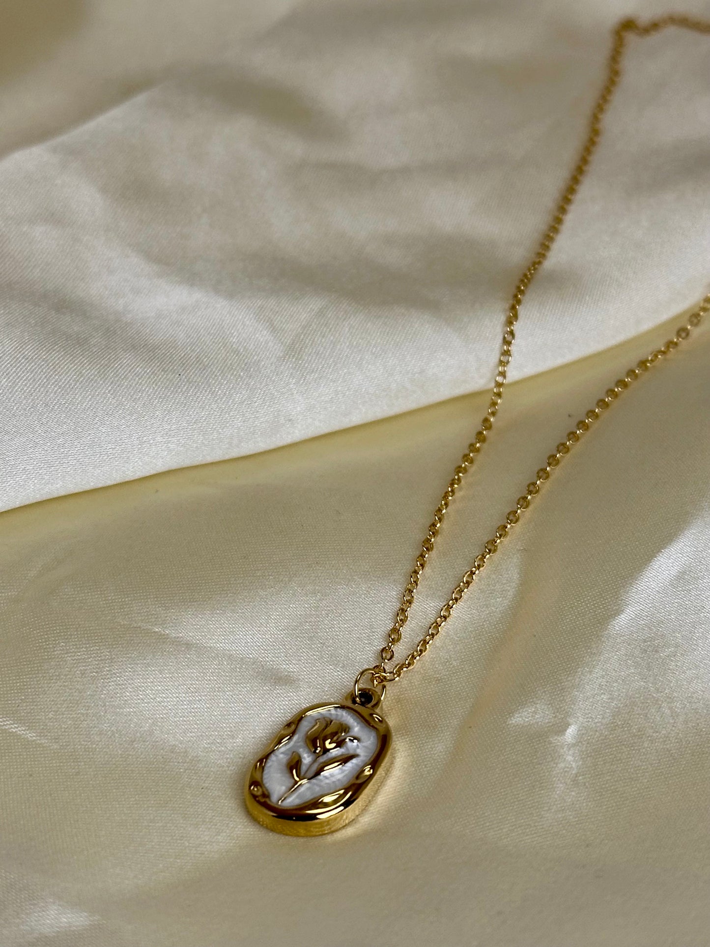 White Vintage Floral Necklace